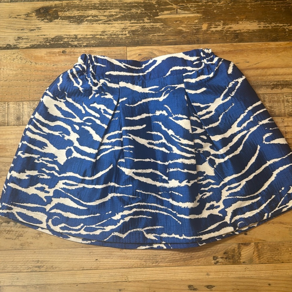 Girls Milk & Biscuits skirt Size 9/10